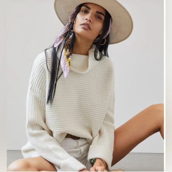 Pilcro (Anthropologie)Cowl Neck Sweater, Small Ivory Boho Cowgirl Core Oversized